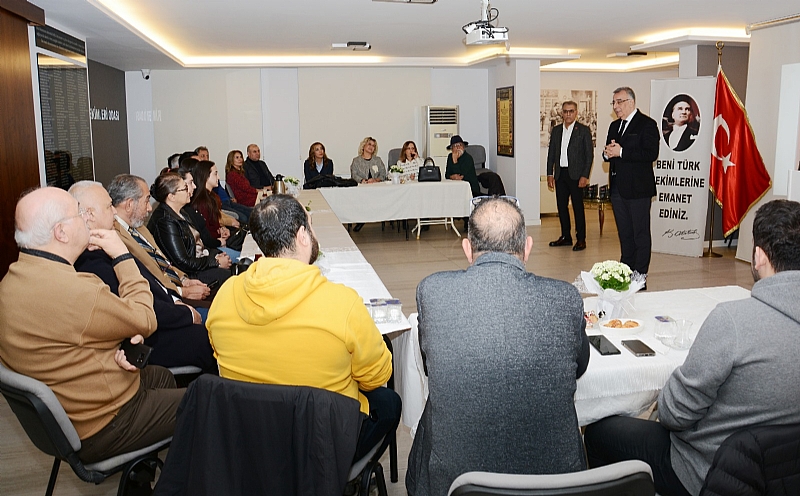 25-30-35 YILINI DOLDURAN DUAYEN DİŞ HEKİMLERİNE ONUR PLAKETİ TAKDIMI DEVAM EDİYOR