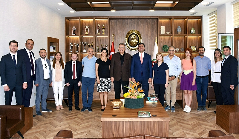 ADO YÖNETİMİNDEN ADANA BARO BAŞKANI AV. GÖKAYAZ’A ZİYARET