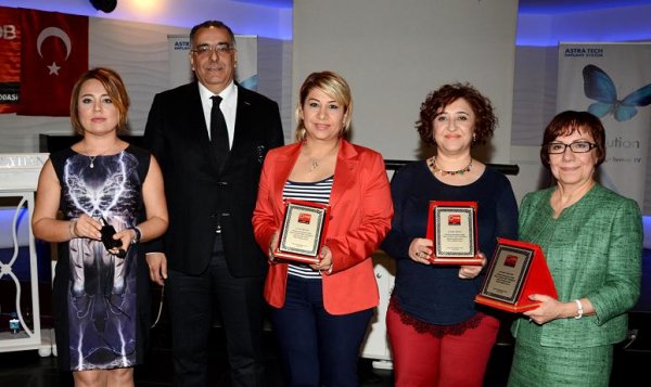 ODAMIZ 8 MART DÜNYA KADINLAR GÜNÜ MÜNASEBETİYLE SEYHAN OTELİ'NDE 'HERŞEYE RAĞMEN KADIN OLMAK' SEMİNERİ DÜZENLEDİ
